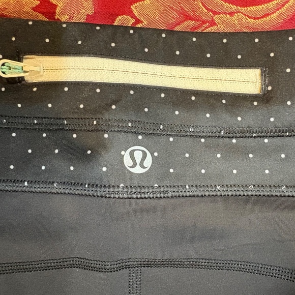 Lululemon Below Knee Leggings Women's XS - Picture 7 of 7